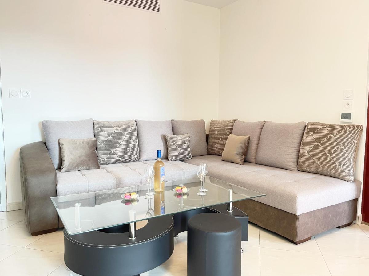 Tres Bel Appartement -Residence Avec Piscine Sur Le Toit Et Vue Panoramique Saint-Raphaël Eksteriør bilde