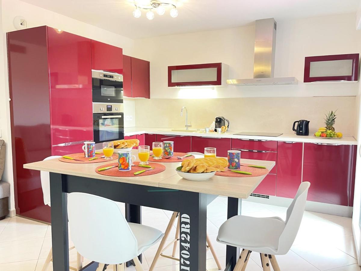 Tres Bel Appartement -Residence Avec Piscine Sur Le Toit Et Vue Panoramique Saint-Raphaël Eksteriør bilde