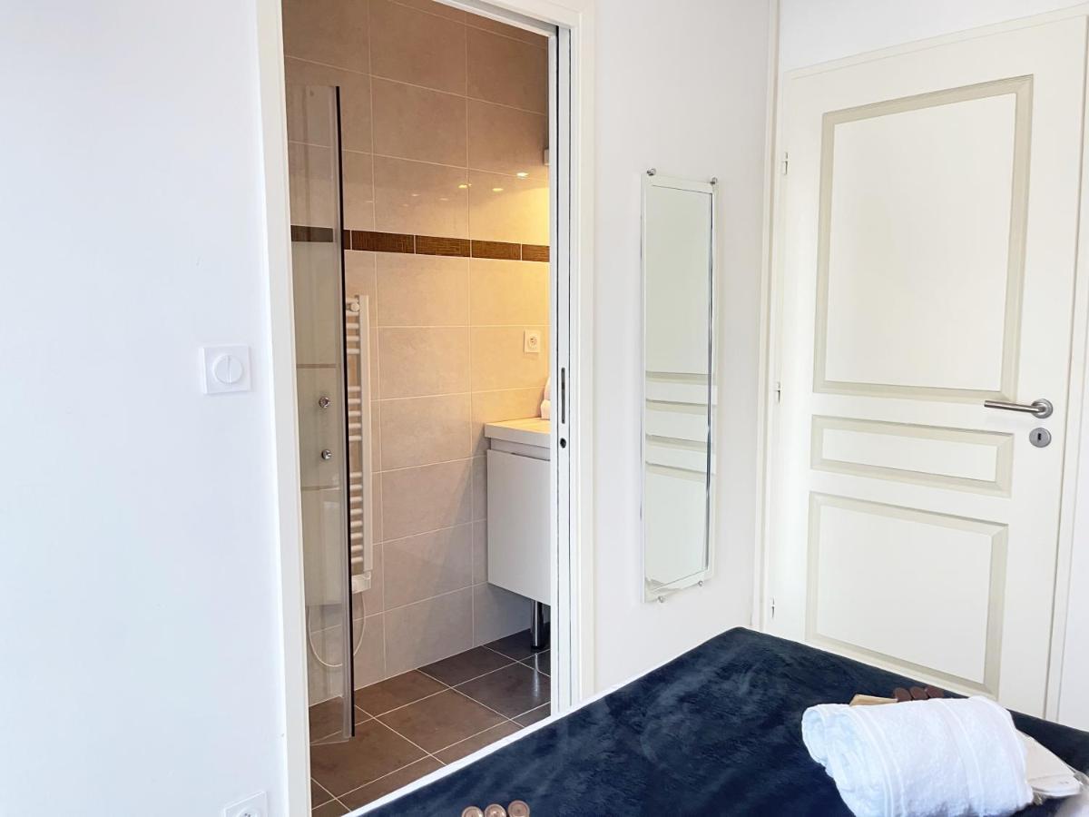 Tres Bel Appartement -Residence Avec Piscine Sur Le Toit Et Vue Panoramique Saint-Raphaël Eksteriør bilde