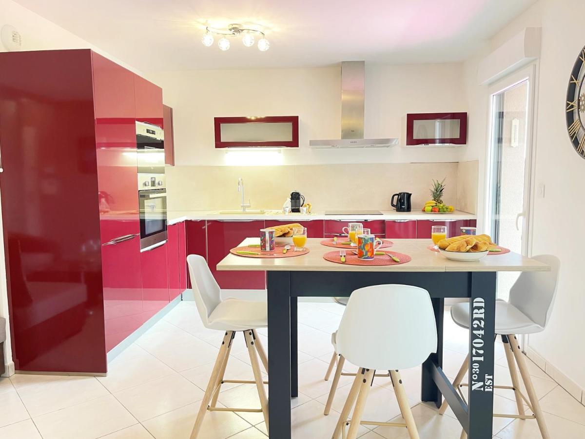 Tres Bel Appartement -Residence Avec Piscine Sur Le Toit Et Vue Panoramique Saint-Raphaël Eksteriør bilde