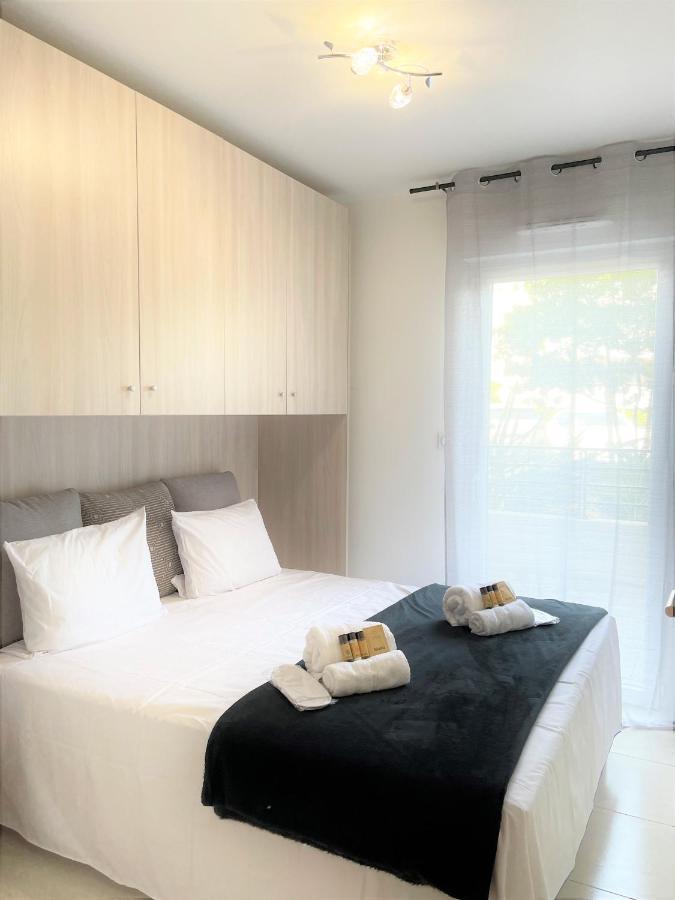 Tres Bel Appartement -Residence Avec Piscine Sur Le Toit Et Vue Panoramique Saint-Raphaël Eksteriør bilde