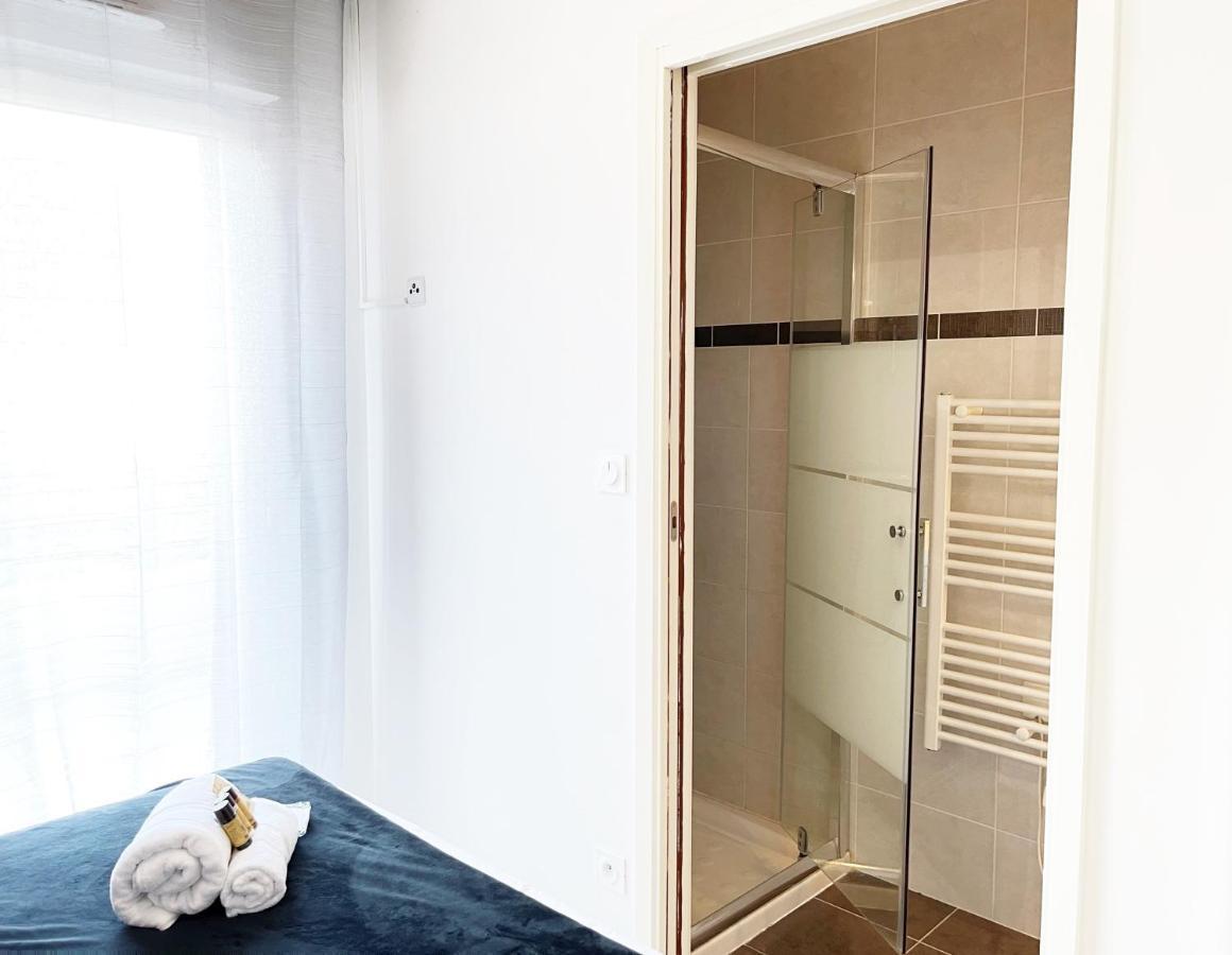 Tres Bel Appartement -Residence Avec Piscine Sur Le Toit Et Vue Panoramique Saint-Raphaël Eksteriør bilde