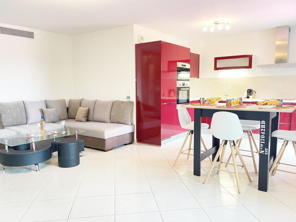 Tres Bel Appartement -Residence Avec Piscine Sur Le Toit Et Vue Panoramique Saint-Raphaël Eksteriør bilde